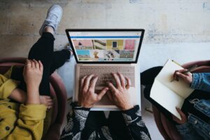 Jak skutecznie wykorzystywać live streaming w marketingu?